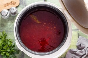 Постный борщ в мультиварке Постный борщ в мультиварке