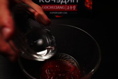 Острый корейский суп кочудян-чиге