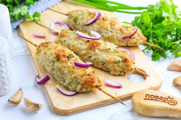 Люля-кебаб из куриного фарша в духовке Люля-кебаб из куриного фарша в духовке