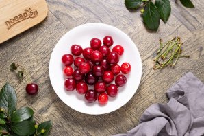 Летний компот из вишни Летний компот из вишни