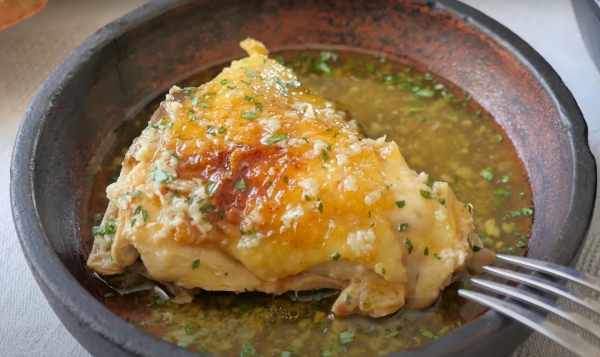 Настоящий «Шкмерули». Рецепт без сливок и специй, только топленое масло и чесночная вода Настоящий «Шкмерули». Рецепт без сливок и специй, только топленое масло и чесночная вода