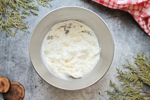 Медовый рулет с кремом Медовый рулет с кремом