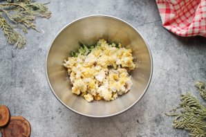 Салат с треской и кукурузой Салат с треской и кукурузой