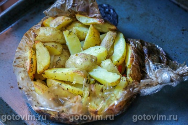 Молодой картофель, запеченный с перцем чили и сметаной (в пакете)