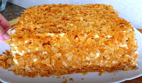 «Наполеон» из готового слоеного теста. Самый удачный рецепт знаменитого десерта «Наполеон» из готового слоеного теста. Самый удачный рецепт знаменитого десерта