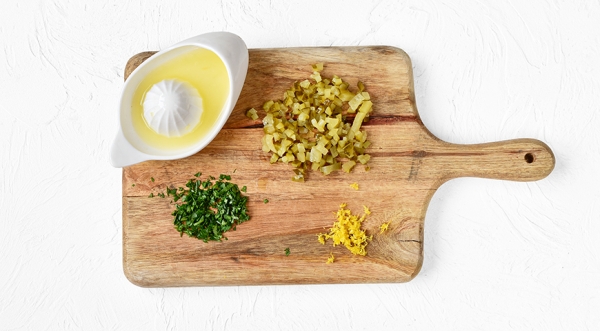 Тартар из говяжьей вырезки, пошаговый рецепт с фото на 570 ккал