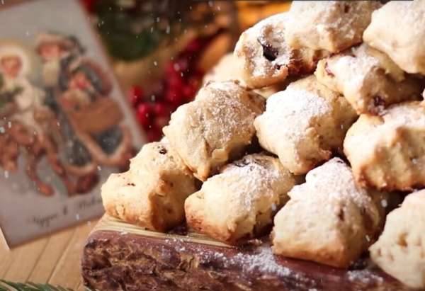 Гора печенья на праздники. Немецкое домашнее печенье «Штолленки»
