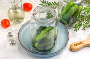 Помидоры с огурцами (закатки) Помидоры с огурцами (закатки)