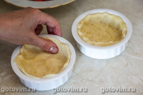 Тарт с клубникой и манго и с заварным кремом Тарт с клубникой и манго и с заварным кремом