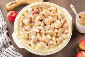 Пирог сметанный с яблоками Пирог сметанный с яблоками