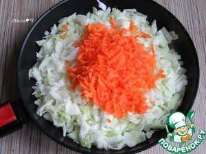 Разборный пирог-ёлочка "Тунец и капуста" Разборный пирог-ёлочка "Тунец и капуста"