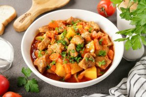 Свинина с картошкой в мультиварке