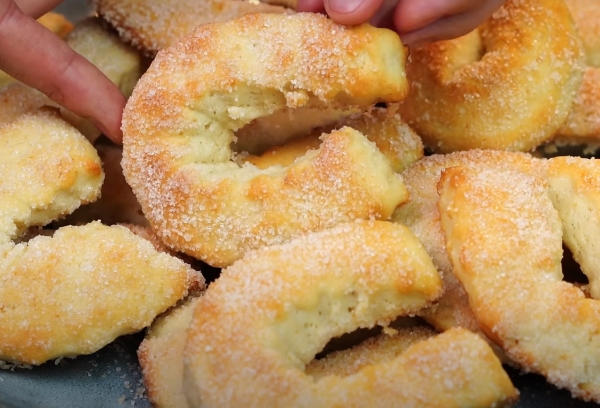 Простой и быстрый рецепт домашнего печенья: готовим без лишних хлопот. Минимум ингредиентов — максимум вкуса! Простой и быстрый рецепт домашнего печенья: готовим без лишних хлопот. Минимум ингредиентов — максимум вкуса!