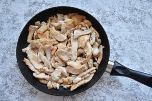 Рисовая жареная лапша "Пад Тай" Рисовая жареная лапша "Пад Тай"