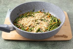 Лобио из зеленых стручков фасоли по-грузински Лобио из зеленых стручков фасоли по-грузински