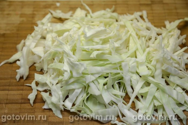 Щи с мясом и солеными грибами