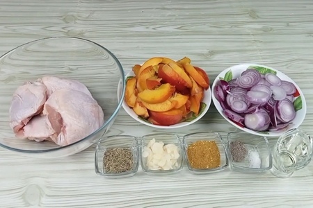 Курятина с персиками в духовке Курятина с персиками в духовке