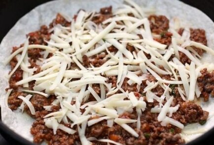 Тортилья с фаршем и сыром Тортилья с фаршем и сыром