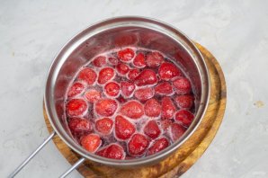 Варенье из клубники с лимоном и мятой Варенье из клубники с лимоном и мятой