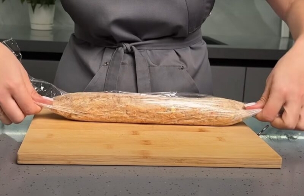 Мы готовили, как могли. Знаменитая намазка «Селедочная» из 90-х: главное, что просто, быстро и вкусно Мы готовили, как могли. Знаменитая намазка «Селедочная» из 90-х: главное, что просто, быстро и вкусно