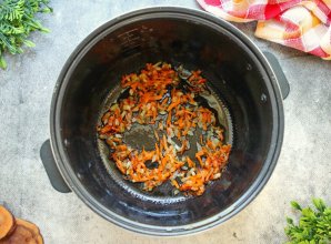 Гречка с сосиской в мультиварке Гречка с сосиской в мультиварке