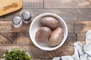 Картофельные чипсы в духовке без масла