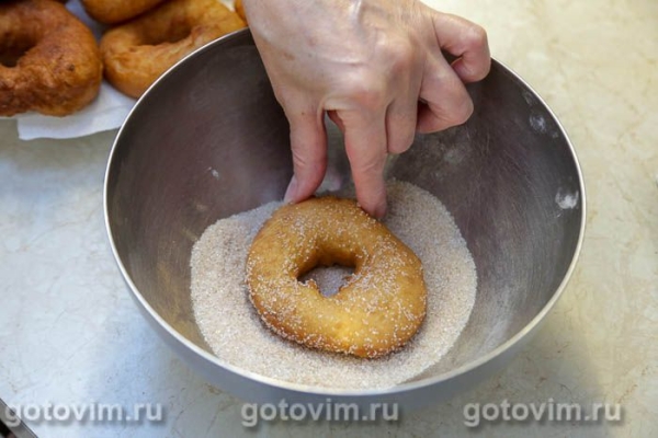 Пончики «Ленинградские пышки» с корицей Пончики «Ленинградские пышки» с корицей