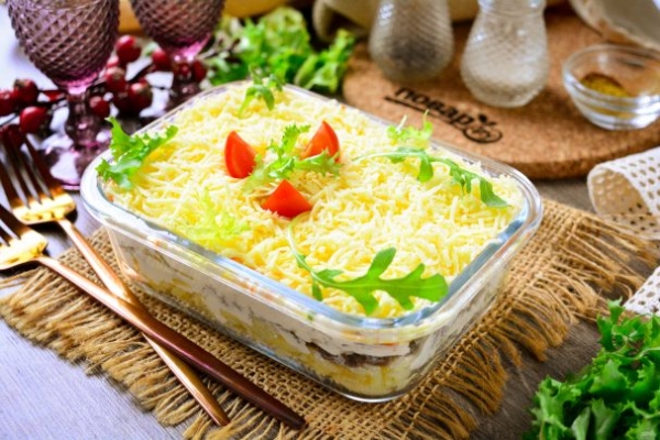 Салат "Президент" с мясом Салат "Президент" с мясом