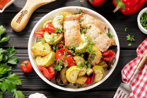 Рыба с овощами в аэрогриле