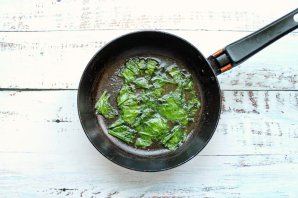 Грудка индейки со шпинатом и крем-чизом Грудка индейки со шпинатом и крем-чизом