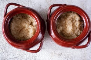 Рис с мясом в горшочках Рис с мясом в горшочках