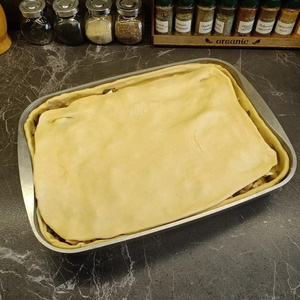 Пирог с курицей и грибами