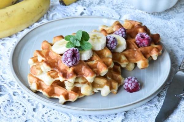 Диетические вафли с творогом и бананом Диетические вафли с творогом и бананом