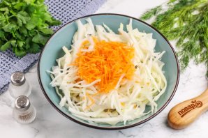 Капуста квашеная с морковью Капуста квашеная с морковью