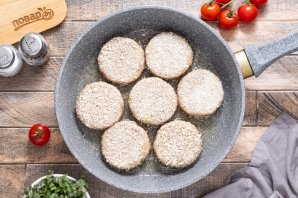 Гречневые котлеты постные Гречневые котлеты постные