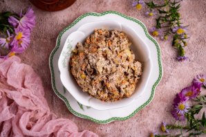 Печень с морковью и луком