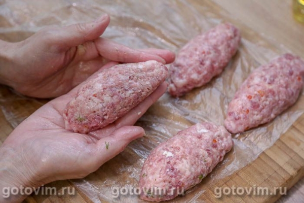 Мясные зразы с яйцом, луком и зеленью в мультиварке Мясные зразы с яйцом, луком и зеленью в мультиварке