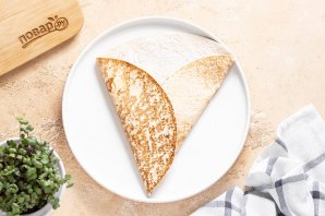 Лаваш с сыром в духовке