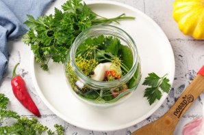 Патиссоны, маринованные кусочками Патиссоны, маринованные кусочками