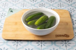 Маринованные огурцы по-индийски Маринованные огурцы по-индийски