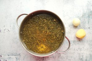 Щи из крошева с курицей Щи из крошева с курицей