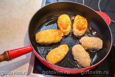 Куриные котлеты «Метропольки» с печеночным паштетом и беконом Куриные котлеты «Метропольки» с печеночным паштетом и беконом