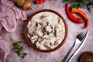 Печень говяжья в сметане