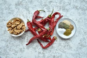 Сухая аджика по-грузински Сухая аджика по-грузински