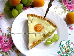 Пирог с абрикосами и виноградом Пирог с абрикосами и виноградом