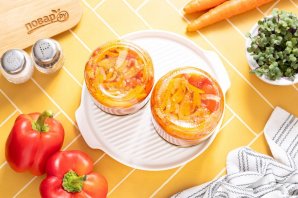 Салат из перца моркови и лука Салат из перца моркови и лука