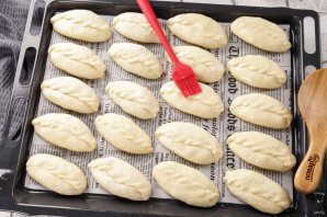 Печеные пирожки на кефире