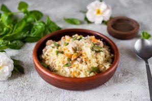 Рис с мясом в горшочках Рис с мясом в горшочках