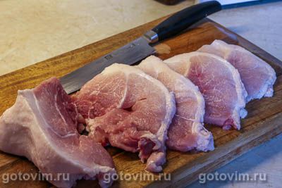 Рулетики из свинины с творожным сыром и зеленью Рулетики из свинины с творожным сыром и зеленью