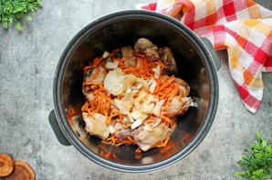 Плов с курицей в мультиварке Плов с курицей в мультиварке